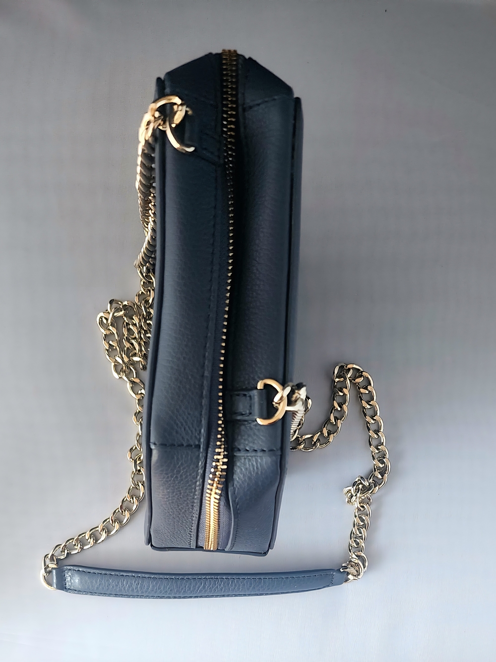 BEE & KIN 'SIDEKICK' Blue Hexagon Crossbody with Gold Chain Strap - Picture 5 of 8